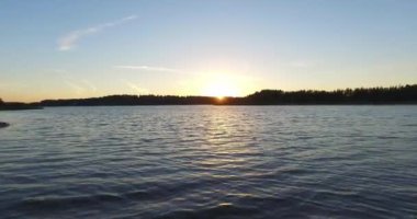 Nehir ve çevresinin havadan görünümü