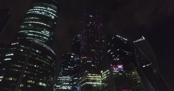 Aerial Skytte Natt Business Kontor Byggnader Moscow Natten — Stockvideo