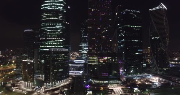 Aerial Skytte Natt Business Kontor Byggnader Moscow Natten — Stockvideo