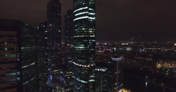 Tiro Aéreo Noite Escritórios Negócios Edifícios Moscou Noite — Vídeo de Stock