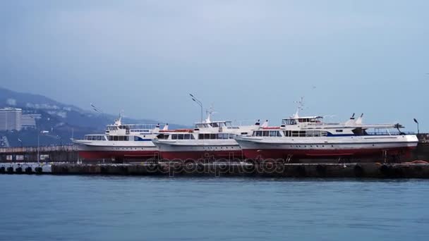 Una vista de los barcos — Vídeos de Stock