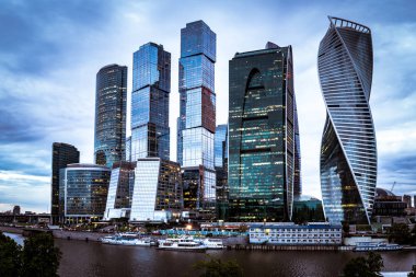 Moskova 'da gece işi kurmak