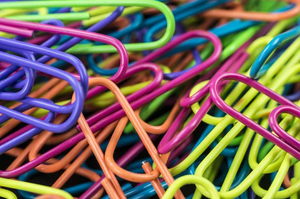 Multicolored office paperclips — Stock Photo, Image