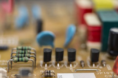 Elektronik bileşen makro