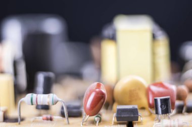 Elektronik bileşenler makro