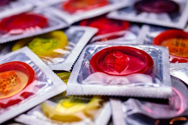 Preservativos multicolores Imagen De Stock