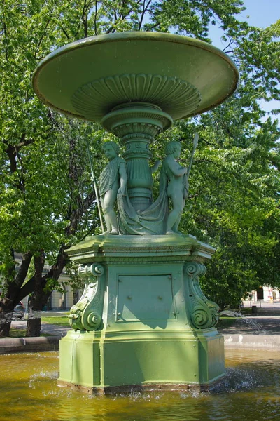 Uma Fonte Histórica 1866 Plac Bankowy Varsóvia Capital Polônia Fonte — Fotografia de Stock