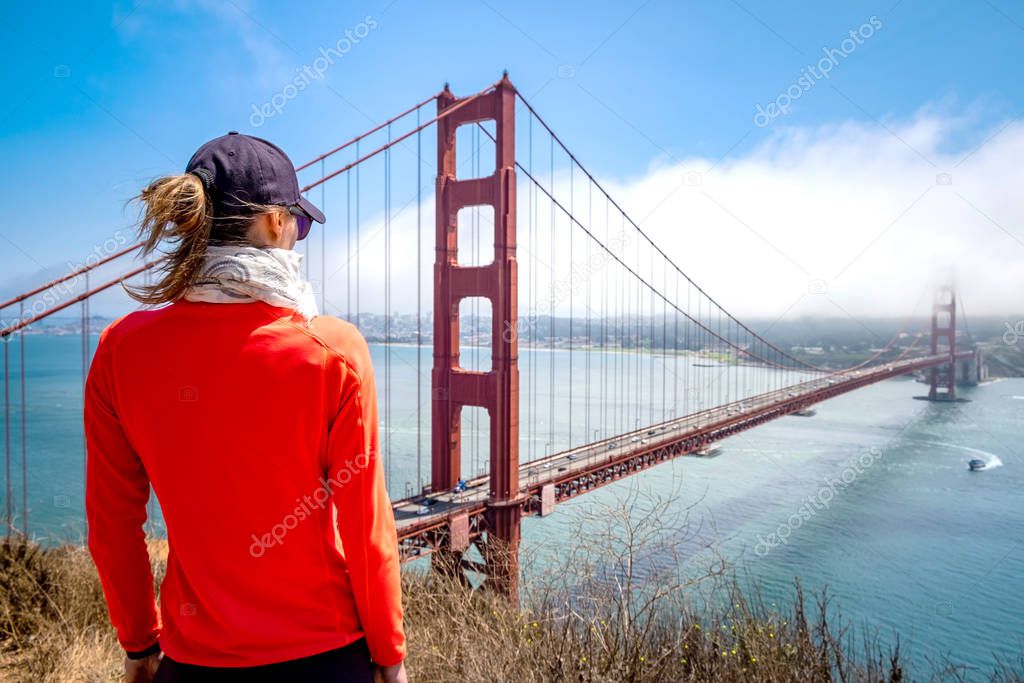  Golden Gate Bridge in San Francisco, California, USA 