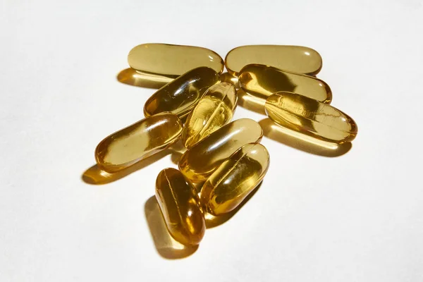 Balık yağı kapsülleri Omega3 içerir