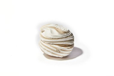 Beyaz arkaplanda lokumlar