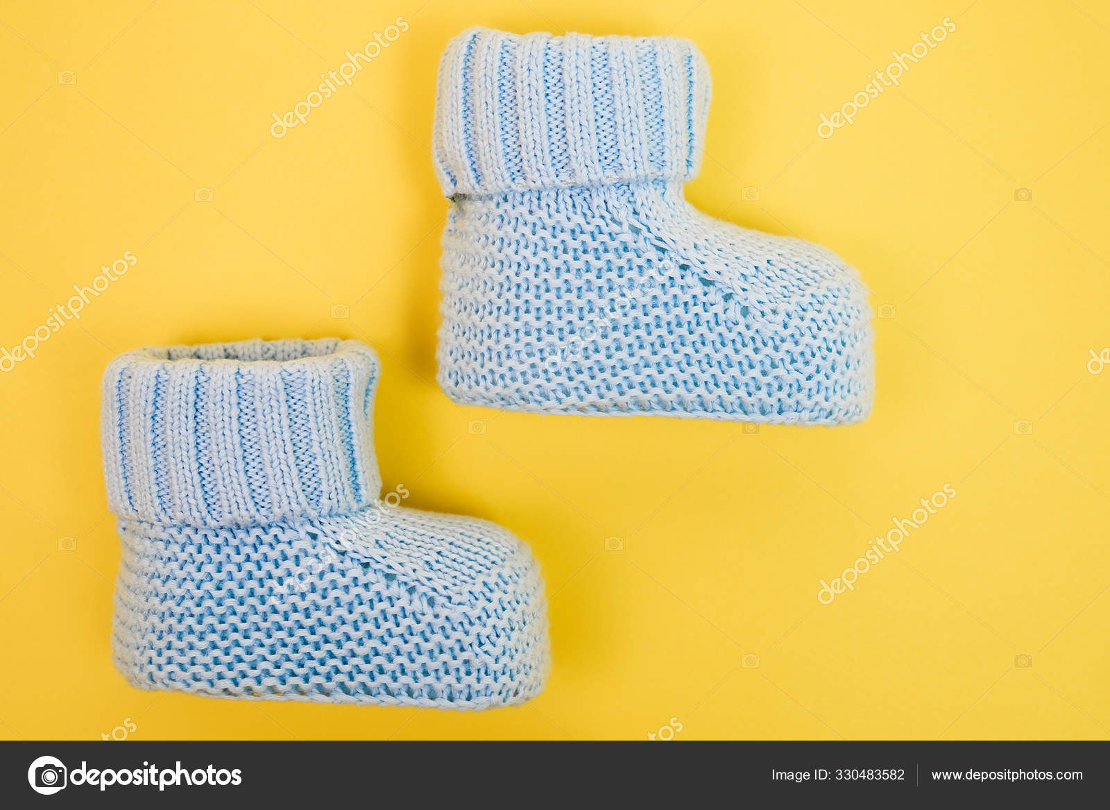 baby boy knitted booties