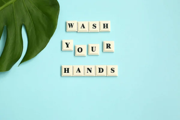 Napis Wash Your Hands Niebieskim Tle Motywacyjny Cytat Zapobieganie Chorobom — Zdjęcie stockowe