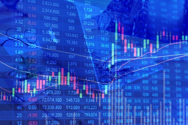 Graph grafiğini hisse senedi piyasasının. arka plan parmak işaret klavye