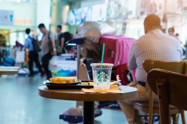 Kuala lumpur, Malezya, 16 Mayıs 2017: A Starbucks kahve ve orde