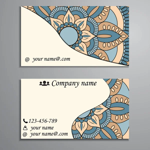 Conjunto de tarjetas de visita y tarjetas de visita con elemento de diseño mandala — Vector de stock