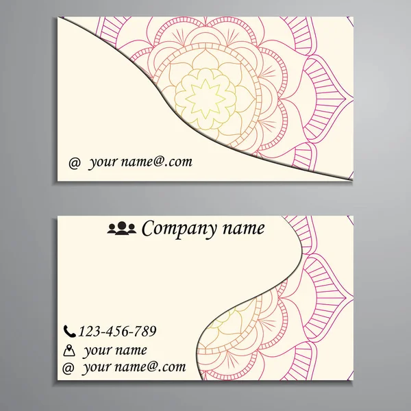 Conjunto de tarjetas de visita y tarjetas de visita con elemento de diseño mandala — Vector de stock