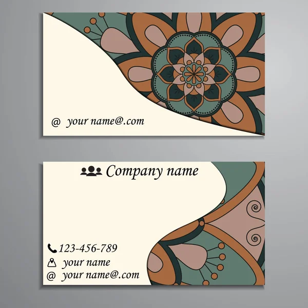 Визитная карточка и комплект визитной карточки с элементом дизайна мандала — стоковый вектор