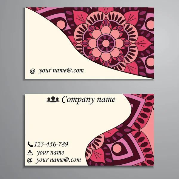 Conjunto de tarjetas de visita y tarjetas de visita con elemento de diseño mandala — Archivo Imágenes Vectoriales