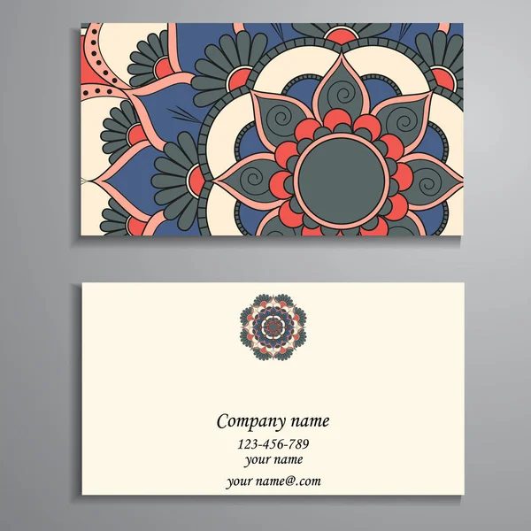 Conjunto de tarjetas de visita y tarjetas de visita con elemento de diseño mandala — Archivo Imágenes Vectoriales