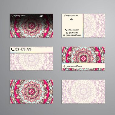 kartvizit ve kartvizit büyük ayarlayın. Çiçek mandala desen 