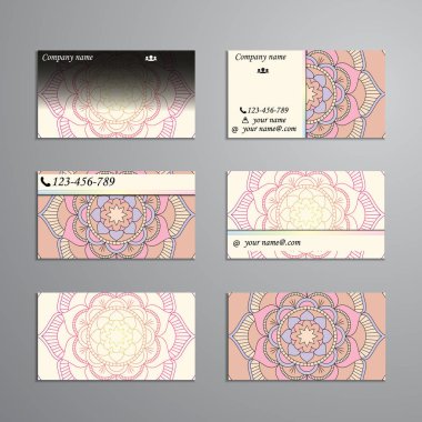 kartvizit ve kartvizit büyük ayarlayın. Çiçek mandala desen 