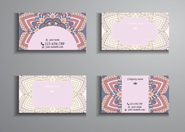 kartvizit ve kartvizit büyük ayarlayın. Çiçek mandala desen 