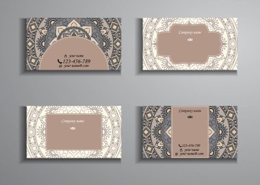 kartvizit ve kartvizit büyük ayarlayın. Çiçek mandala desen 