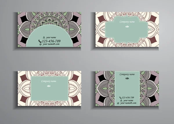 Visitekaartje en visitekaartje grote reeks. Bloemen mandala patroon — Stockvector