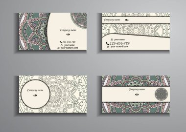 kartvizit ve kartvizit büyük ayarlayın. Çiçek mandala desen 