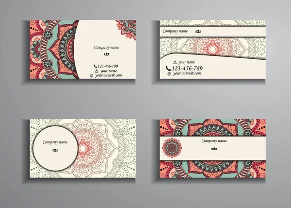 Tarjeta de visita y tarjeta de visita gran conjunto. Patrón de mandala floral — Vector de stock