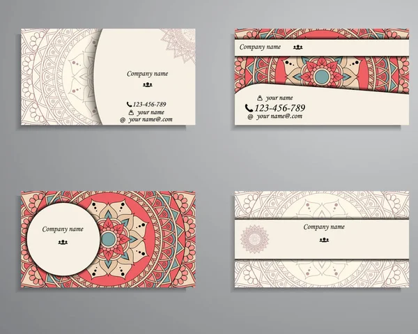 Visitenkarte und Visitenkarte Big Set. Florales Mandala-Muster — Stockvektor