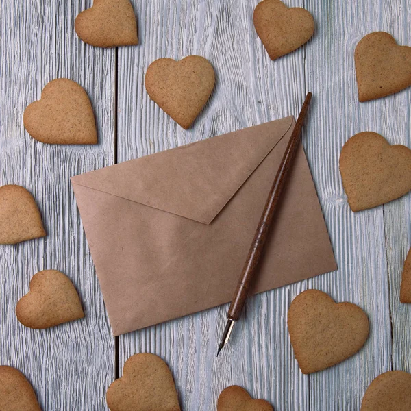 Vintage zarf çerezler ile. Mutlu Sevgililer günü kavramı.