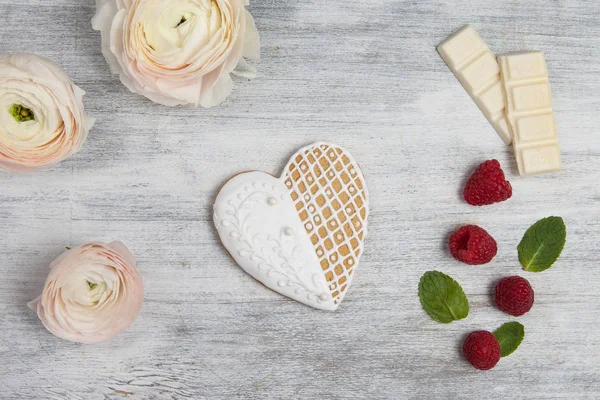 kalp şekilli zencefilli kurabiye