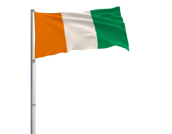 Bandiera della Costa d'Avorio su pennone sventolante nel vento su sfondo bianco, rendering 3d . — Foto Stock