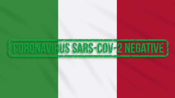 Италия колеблется флаг с зеленым штампом свободы от коронавируса, петля — стоковое видео