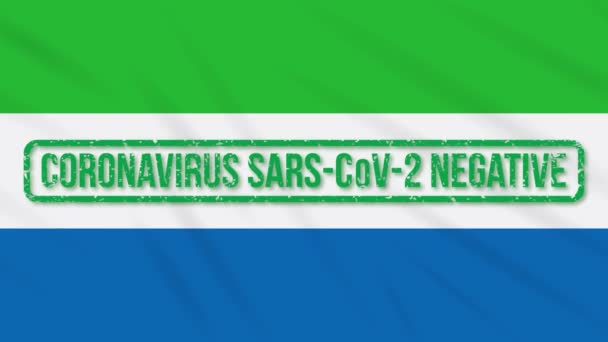 Sierra Leona balanceo bandera con sello verde de la libertad de coronavirus, bucle — Vídeo de stock