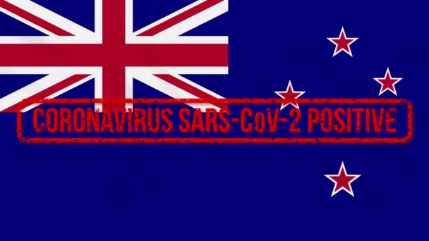 Bandera oscilante de Nueva Zelanda estampada con respuesta positiva a COVID-19, bucle — Vídeos de Stock