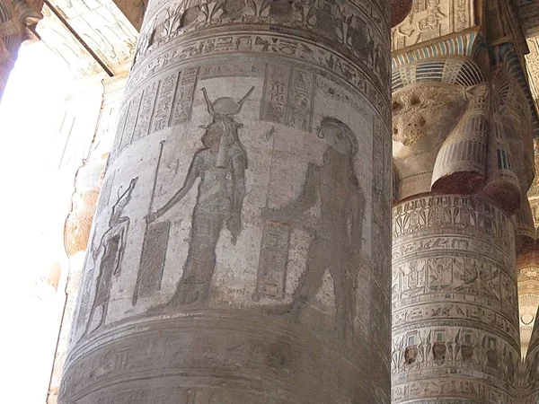 Ancient painting of the columns in the temple. Egypt