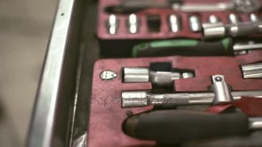 Otomotiv araçlar büyük bir set kilit anahtarı kaldırıldı.