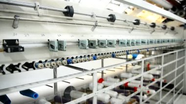 bitki yatak mekanizması ve fabrika dokuma yapmak için. Otomatik makine malzeme diker