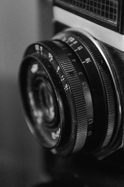 A lente da câmera antiga — Fotografia de Stock
