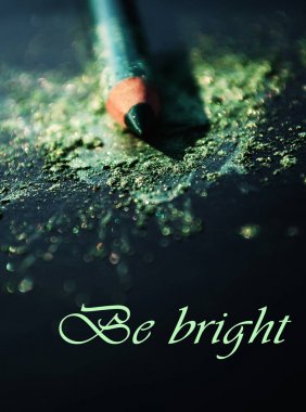 güzel kalem ve göz farı makyaj için