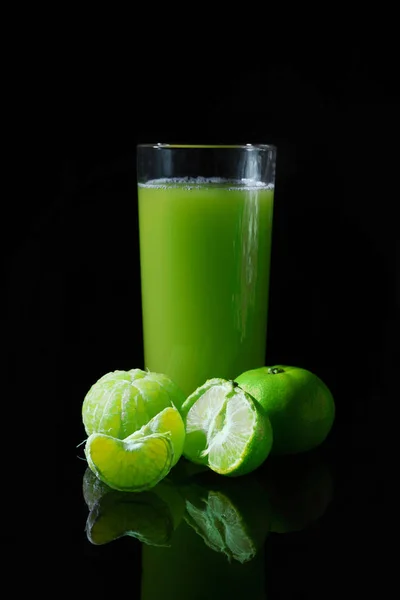 Bright Green Juice Glass Citruses Unusual Green Color Black Background — Stock Photo, Image