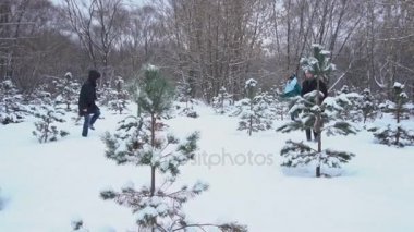 arkadaşlar bir kartopu Savaşı var