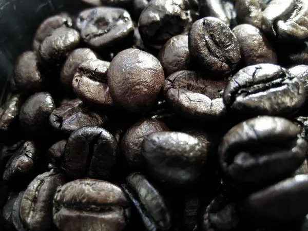 Grão Café Assado Com Muito Tempo Alta Temperatura Para Teste — Fotografia de Stock