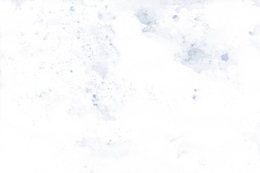 Beyaz kopya alanı olan suluboya çerçeve. Paris mavisi suluboya kenarlı yumuşak mavi el boyası desen. Sanatsal yer tutucu tasarım öğesi. Davet için suluboya kenarlığı.