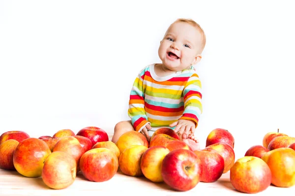 Bebé feliz con manzana aislada en blanco —  Fotos de Stock