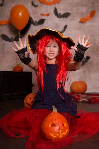 Feliz Halloween Linda Brujita Alegre Con Libro Hechizos Hermosa Niña —  Fotos de Stock