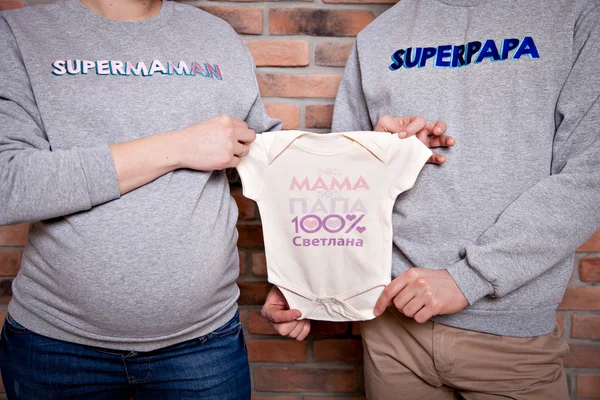 아기 옷과 임신 — 스톡 사진