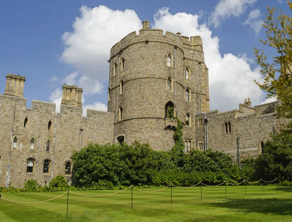 Bellissimo castello di pietra — Foto Stock